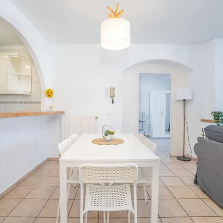 Jouvacations Noguera Holiday home *